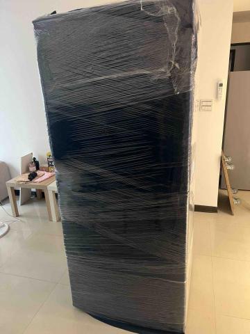 Jo將精緻搬家貨運 - 冰箱防撞保護 Jo將精緻搬家貨運 - 冰箱防撞保護