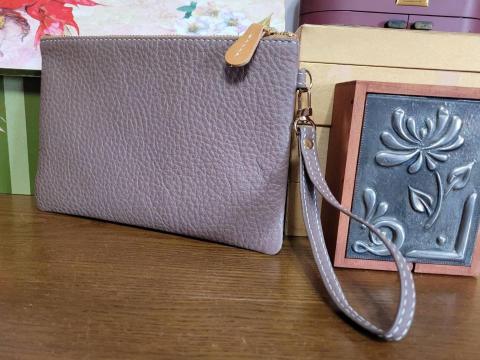 陳心音 - 鉻鞣皮革化妝拉鍊包