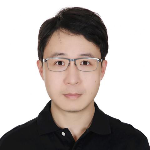 提供刮痧器具服務的專家陳騰弘