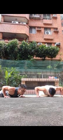 只有到府運動指導江教練 - 社區到府服務徒手有氧訓練