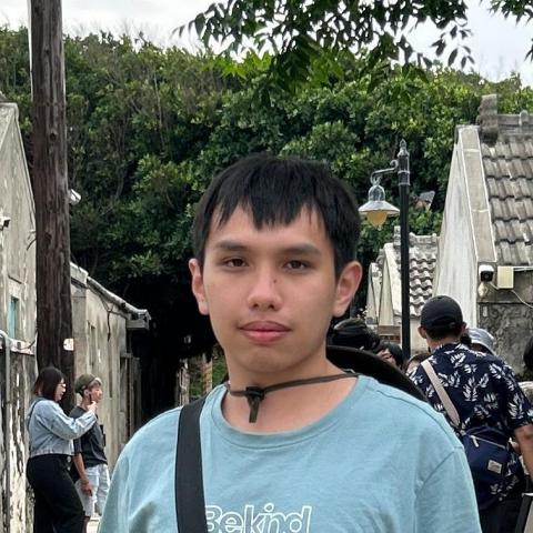 提供建漢服務的專家黃建誌