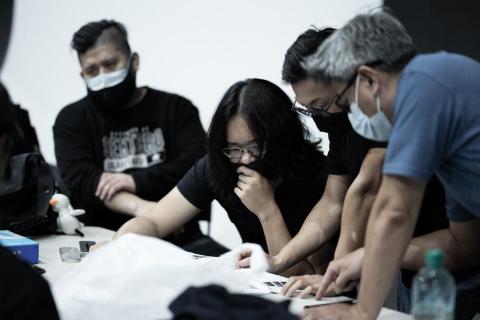 彭尼克 - 工作側拍