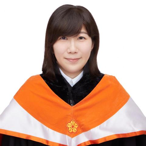 提供高中化學服務的專家chang elly