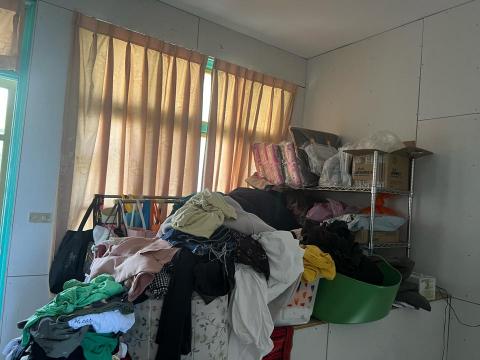 愛麗絲收納整理工作室 - 不同視角拍攝公共區域整理前。