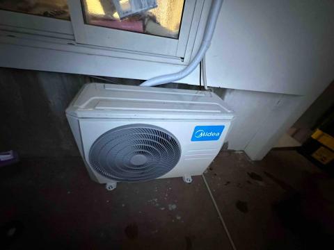 不專業水電、冷氣、家電維修 - 冷氣施工安裝 不專業水電、冷氣、家電維修 - 冷氣施工安裝