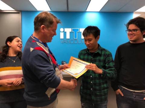 龍彥丞(Marty) - 赴加拿大語言學校進修，榮獲高級英語結業證明