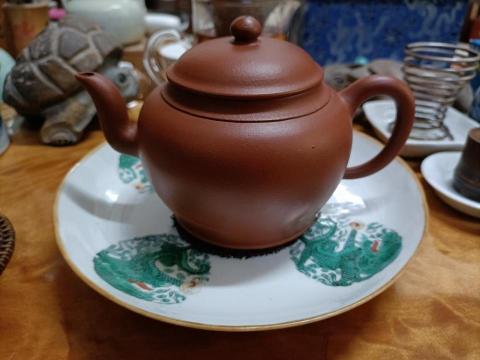 紫砂壺古陶瓷鑑定 - 清晚期朱泥壺
清同治團龍盤