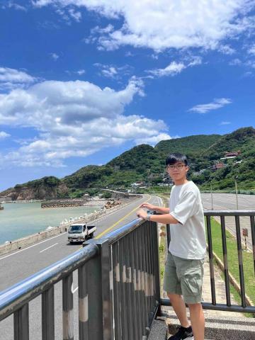 提供111數b服務的專家黃威智