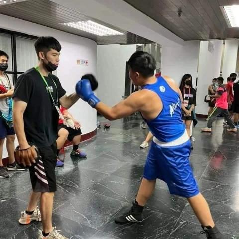 Boxer 瘦 - 個人熱身照