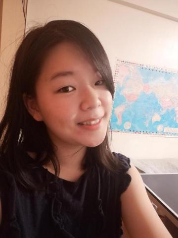 提供高雄衝浪教學服務的專家邱宜靖