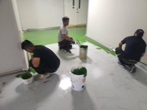 展鴻油漆工程行 - 施作環氧樹酯工程面漆