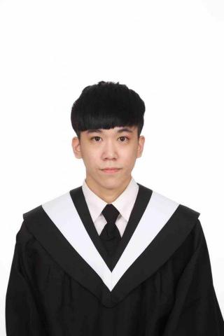 提供練習中打服務的專家吳允文