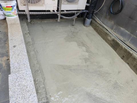 展鴻油漆工程行 - 一樓花圃施工後防水完成照