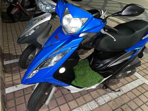 謝婷怡 - 機車點到點接送