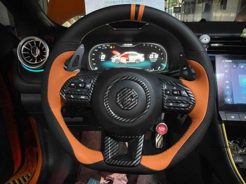 謝婷怡 - 手縫方向盤套