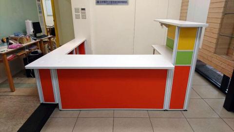 遠欣家具企業有限公司 - 台北幼兒園櫃台