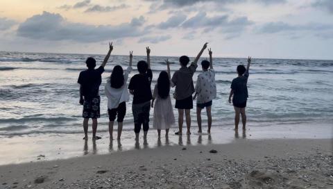 劉名洤 - 跟朋友一起拍照