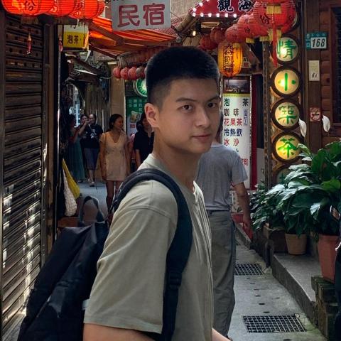 提供應徵服務的專家蘇家潁