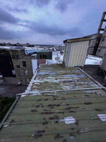 達閎金屬企業社 - 覆蓋白鐵板作業+小鐵屋更換白鐵板 達閎金屬企業社 - 覆蓋白鐵板作業+小鐵屋更換白鐵板