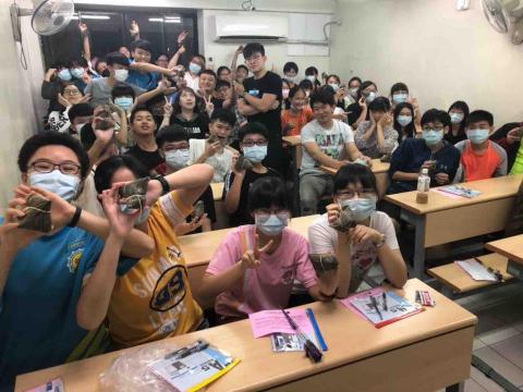 丘信 專業英文家教 - 