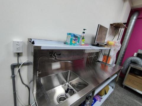 居家修繕/不鏽鋼、鐵件維修加固-魏師傅 - 餐飲設備工作點焊封板 居家修繕/不鏽鋼、鐵件維修加固-魏師傅 - 餐飲設備工作點焊封板