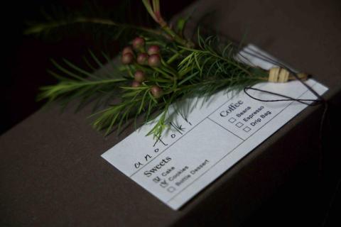 自然光營業所 - 植物也是我親自選取並搭配出來，為產品增添更多美感。