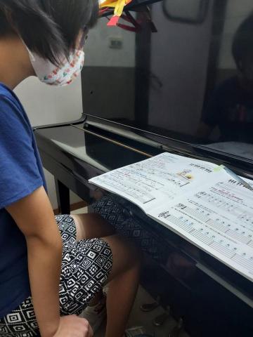 石峻瑋-您最專業及用心的鋼琴老師 - 樂理聽寫教學