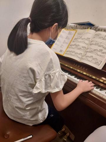 石峻瑋-您最專業及用心的鋼琴老師 - YAMAHA鋼琴檢定
