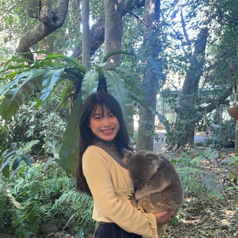 提供仁武地政服務的專家黃渼晴