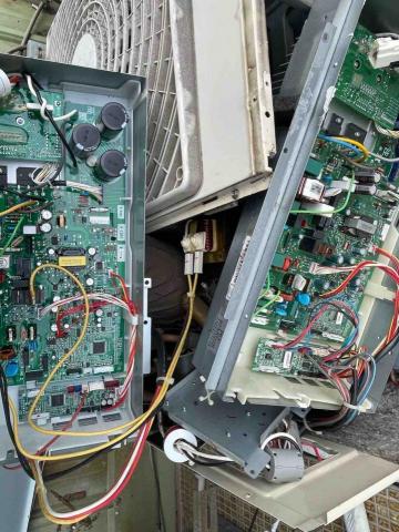 李政翰 - 變頻機版更換維修