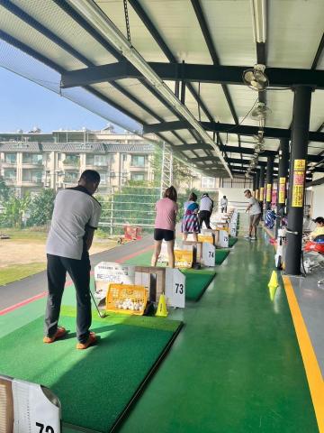 黃郁寧(Golfun 享高爾夫）/台灣女子職業高爾夫選手 - 公司企業團體班