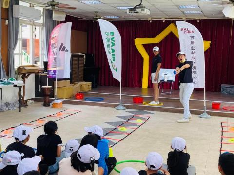 黃郁寧(Golfun 享高爾夫）/台灣女子職業高爾夫選手 - 思嘉關懷列車偏鄉小學，高爾夫體驗營
高雄區負責教練