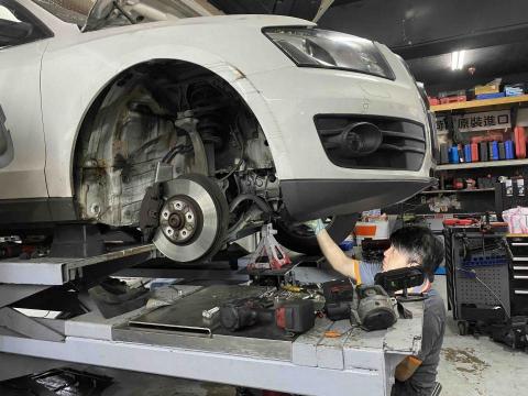 冠濰汽車服務中心 - 