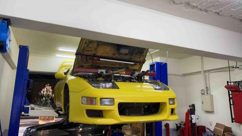 冠濰汽車服務中心 - 