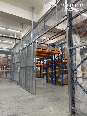 崧興工程行 - 鍍鋅網圍籬