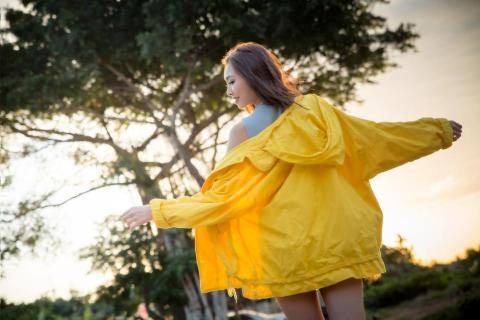 LookLook影像團隊 - 網拍時裝寫真
