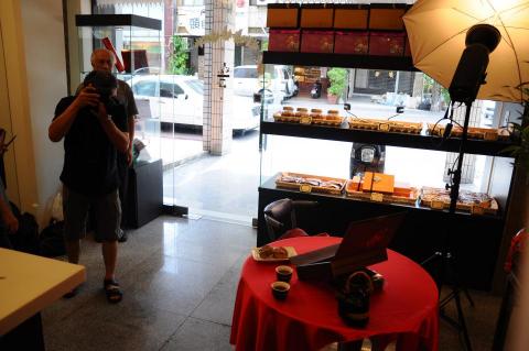 KevinHung - 禮盒現場情境攝影。