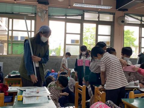 Elle Peng - 臺中教育大學附設實驗小學｜實習老師