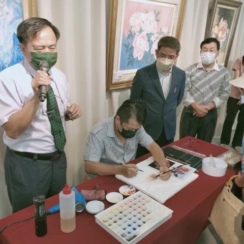 提供書法服務的專家羅尊繪畫工作室