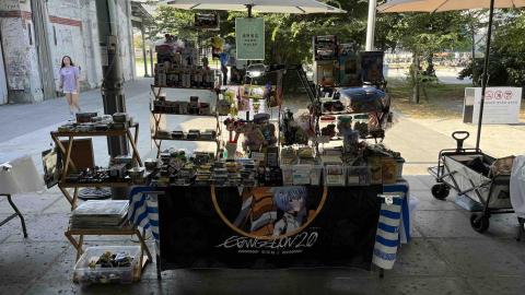 唐恩書店 - 擺攤照