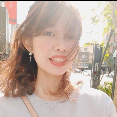 提供103服務的專家曾玉淩