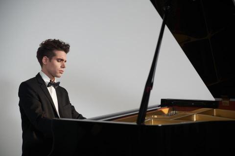 Sense Entertainment｜活動音樂藝術企劃 - 外籍古典鋼琴家