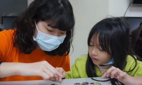 沈佳穎 - 於宜蘭偏鄉部落伴讀