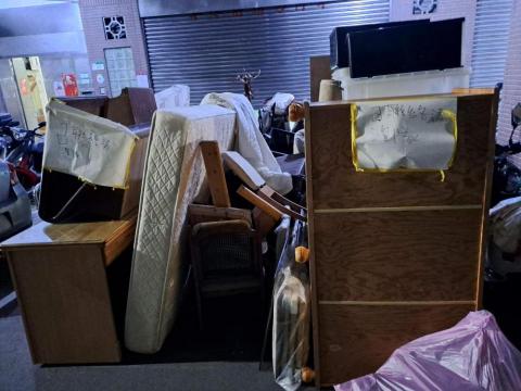 新北雙北拆除工程行 - 萬華傢俱垃圾清運