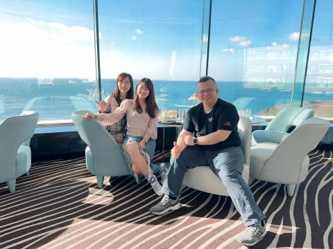 群力展業股份有限公司 - 公司員工聚餐