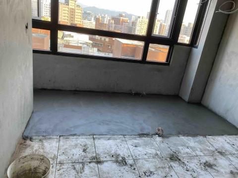 耀揚工程行 - 磁磚剔除水泥修飾整平（貼塑膠地磚）