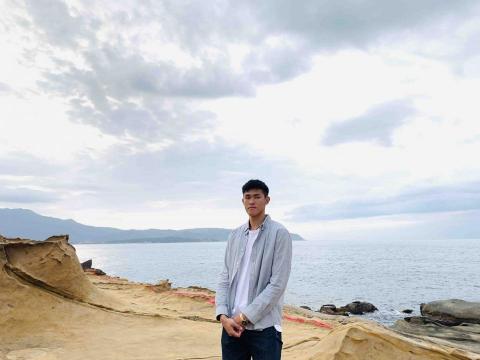 提供富邦棒球服務的專家張書維