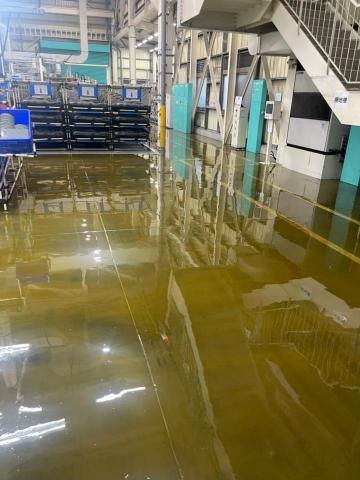 墨築空間有限公司 - 環氧樹脂地坪、治平泥地坪,也難不倒我們 墨築空間有限公司 - 環氧樹脂地坪、治平泥地坪,也難不倒我們