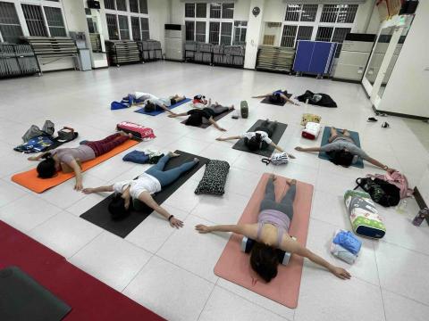 昕云（身心靈平衡） - 陰瑜珈