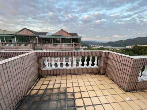 辰洋宅修工程 - 龜山透天頂樓外牆與地坪防水 辰洋宅修工程 - 龜山透天頂樓外牆與地坪防水